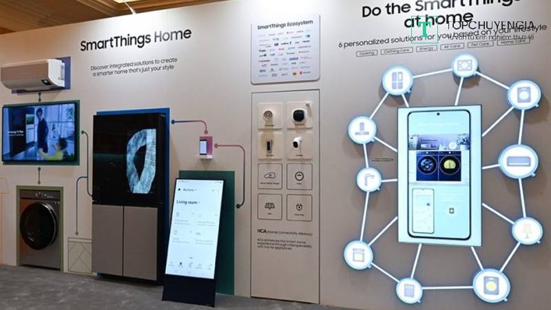 SmartThings tùy chỉnh thông cho ngôi nhà của bạn   Samsung luôn tập trung vào việc cải tiến và phát triển hệ sinh thái sản phẩm, nhằm đem đến trải nghiệm tối ưu cho khách hàng. Tập đoàn này cam kết làm cho các công nghệ và sáng kiến mới dễ tiếp cận hơn, nhằm nâng cao trải nghiệm người dùng thông qua các sản phẩm và giải pháp công nghệ, tạo ra cuộc sống tốt đẹp hơn. Trong đó, Samsung không ngừng phát triển SmartThings - giải pháp cho nhà thông minh - bằng cách cho phép người dùng kết nối thiết bị một cách dễ dàng, giúp họ tận hưởng sức mạnh của các thiết bị Samsung kết hợp với nhau.    Samsung đã tạo ra Chế độ năng lượng Al (Al Energy Mode) để giúp người dùng quản lý việc sử dụng năng lượng và điều chỉnh nó một cách dễ dàng. Ngoài ra, tính năng này còn phân tích nội dung hiển thị trên màn hình để tiết kiệm năng lượng mà không làm ảnh hưởng đến chất lượng hình ảnh. Samsung cũng đã phát triển một thiết bị điều khiển từ xa SolarCell thế hệ thứ ba, nhỏ gọn và sử dụng ít vật liệu hơn, và miễn phí cấp phép cho các nhà sản xuất khác để thúc đẩy việc bảo vệ môi trường.  Samsung cam kết nâng cao trải nghiệm nghe nhìn cho người dùng thông qua chế độ Relumino mới nhất, được trao Giải thưởng Sáng tạo CES 2023, giúp người khiếm thị có thể dễ dàng trải nghiệm nội dung.  Nhờ sự hợp tác tư duy và những cải tiến này, người dùng có thể tạo ra một hệ thống các thiết bị kết nối nhau, tăng cường tính thông minh của ngôi nhà và cải thiện chất lượng cuộc sống.